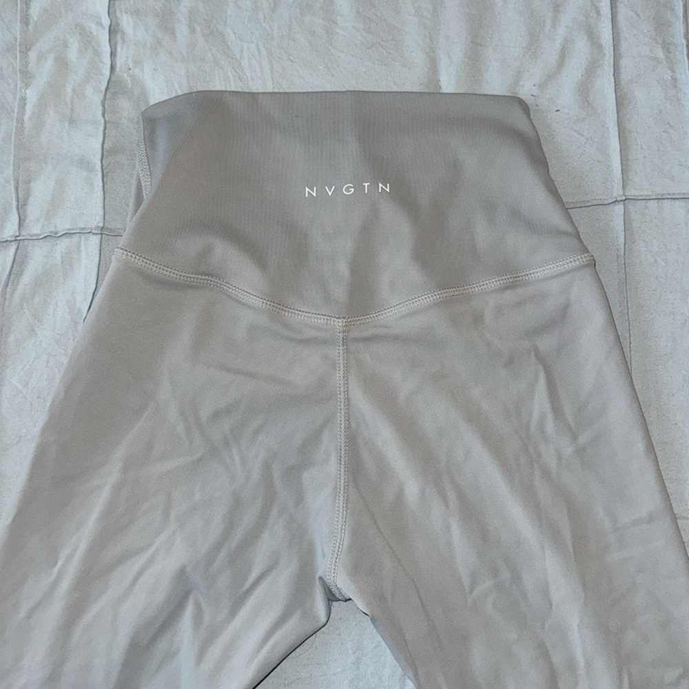 Light Grey Solid Seamless Leggings - image 2